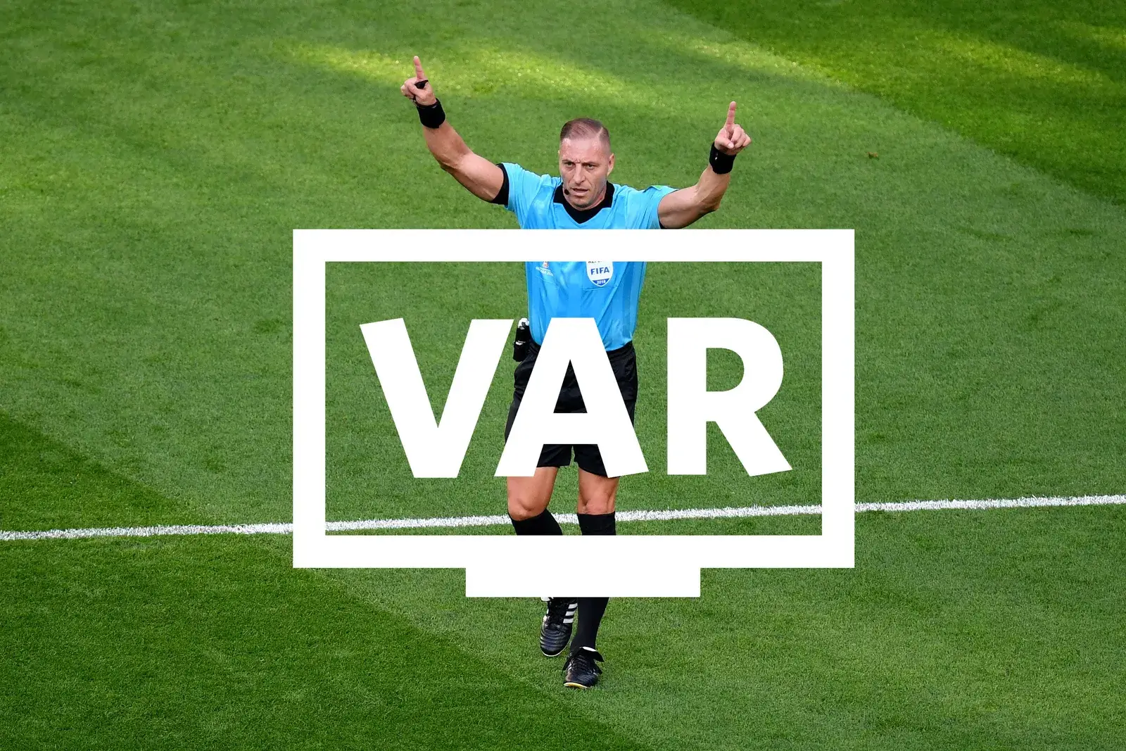 VAR (Video Assistant Referee) và cách thức hoạt động